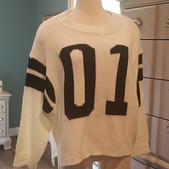 POL varsity sweater - Picture 2 of 11